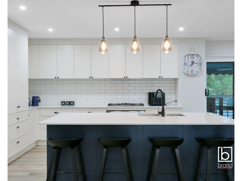 207 Freemans Drive, Morisset NSW 2264