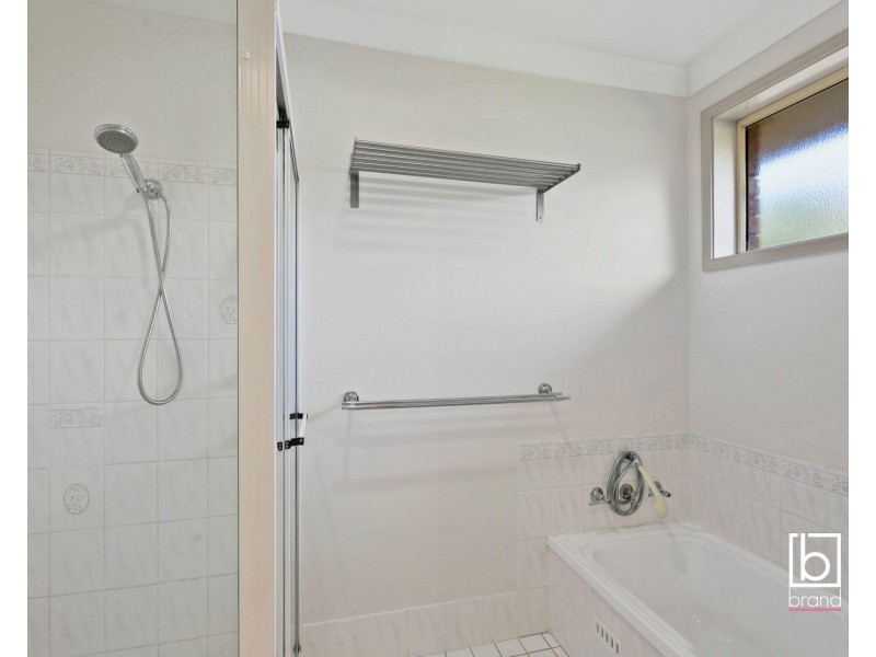 1/25 Sara Jane Close, Kanwal NSW 2259