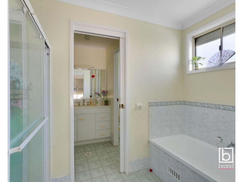 2/32 Cambridge Circle, Ourimbah NSW 2258