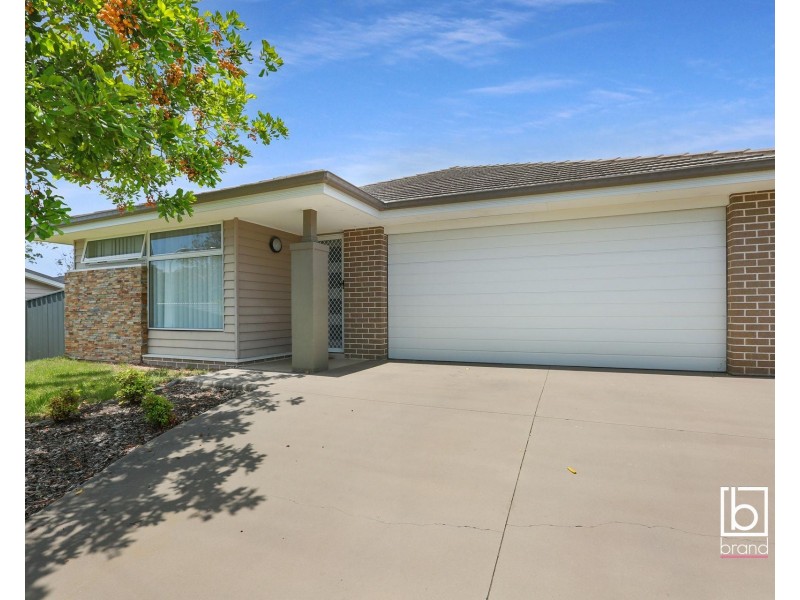 4 Mick Street, Wadalba NSW 2259