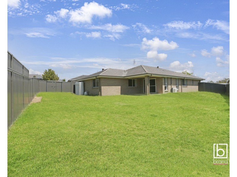4 Mick Street, Wadalba NSW 2259