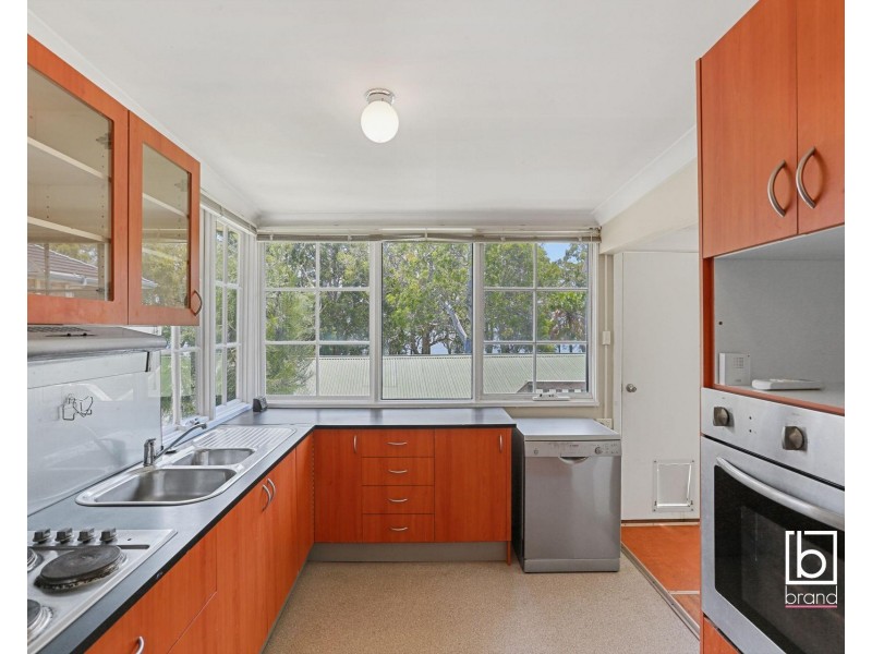 30 Leonard Avenue, Toukley NSW 2263