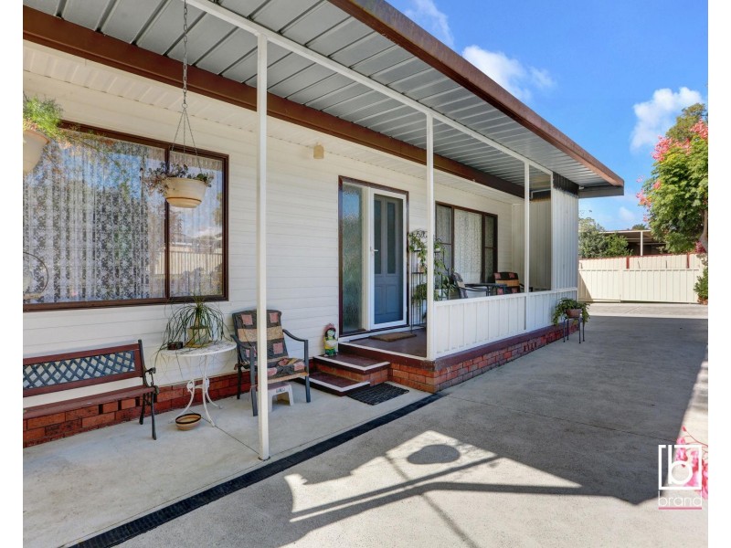 132 Cams Boulevard, Summerland Point NSW 2259