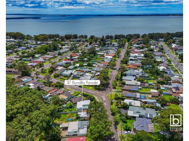 37 Bundilla Parade, Berkeley Vale NSW 2261