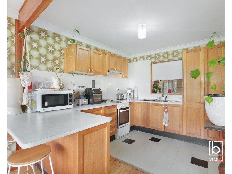 28 Lavinia Street, Forresters Beach NSW 2260