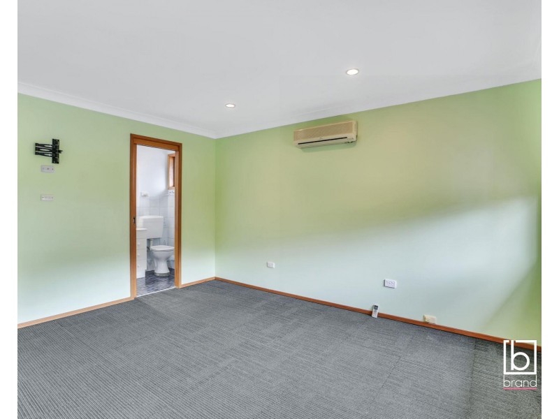 8 Malvina Parade, Gorokan NSW 2263