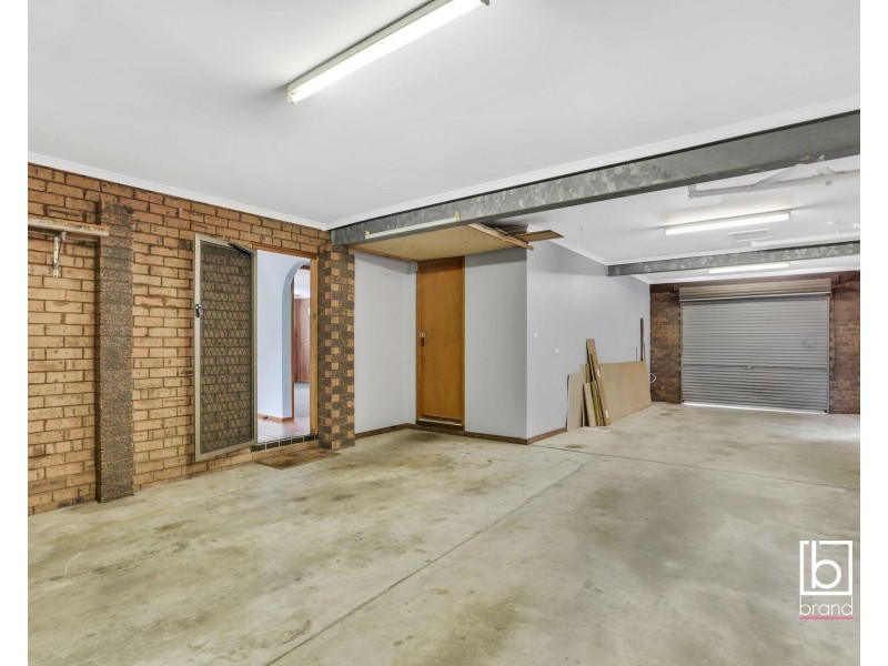 8 Malvina Parade, Gorokan NSW 2263