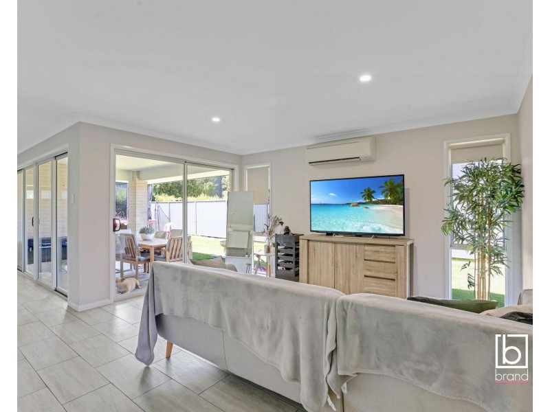 52 Belyando Crescent, Blue Haven NSW 2262