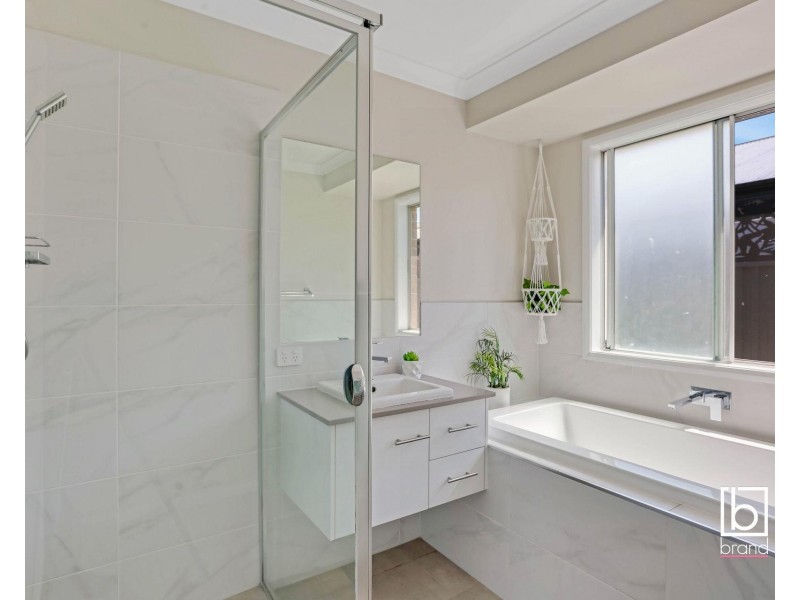 52 Belyando Crescent, Blue Haven NSW 2262