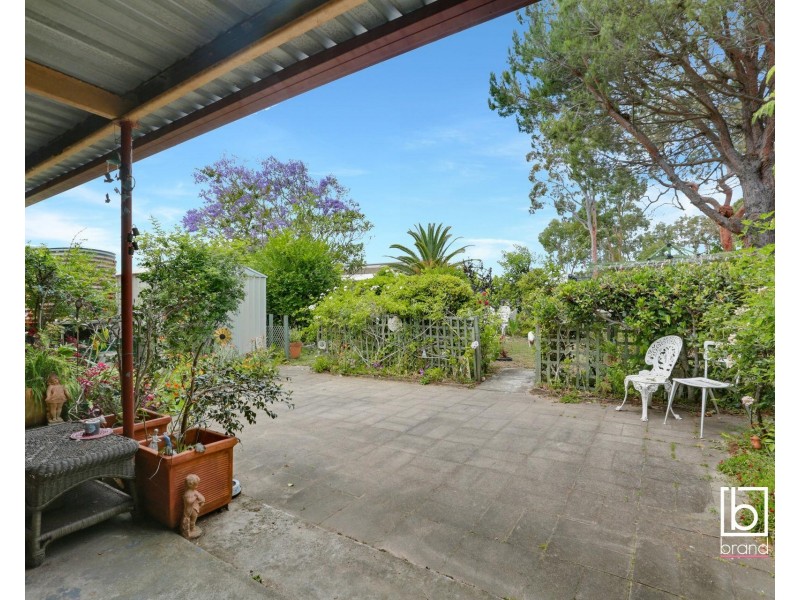 212 Wallarah Road, Gorokan NSW 2263