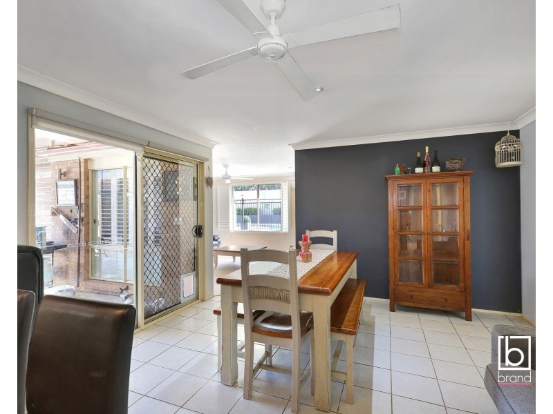 7 Highcliff Close, Woongarrah NSW 2259