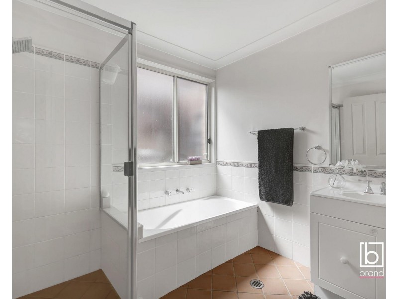 7 Highcliff Close, Woongarrah NSW 2259