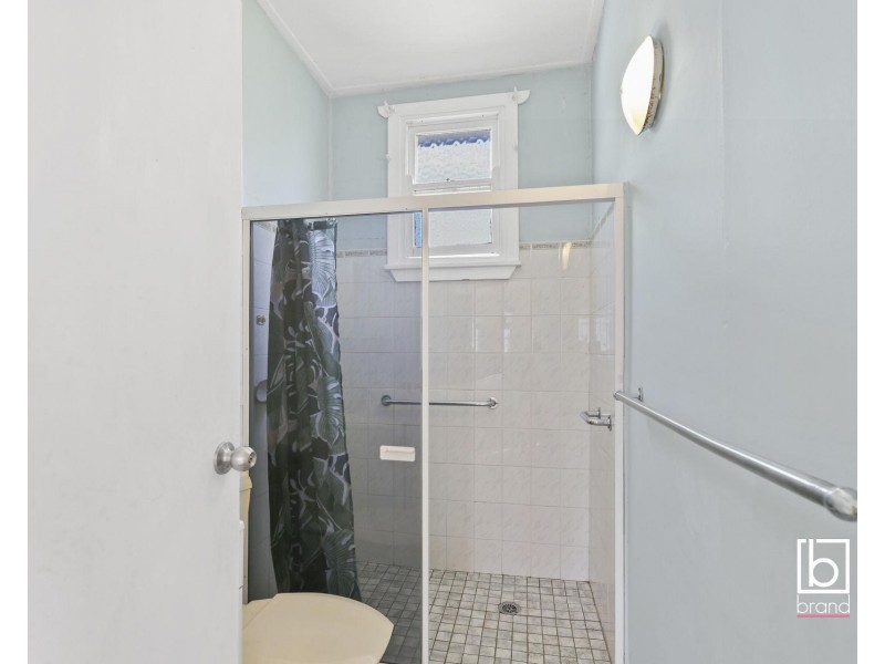 15 & 15a Third Avenue, Toukley NSW 2263