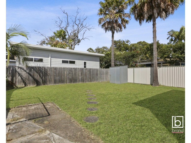 15 & 15a Third Avenue, Toukley NSW 2263