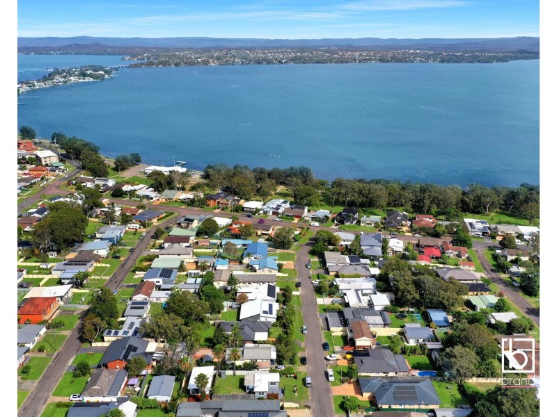 15 & 15a Third Avenue, Toukley NSW 2263