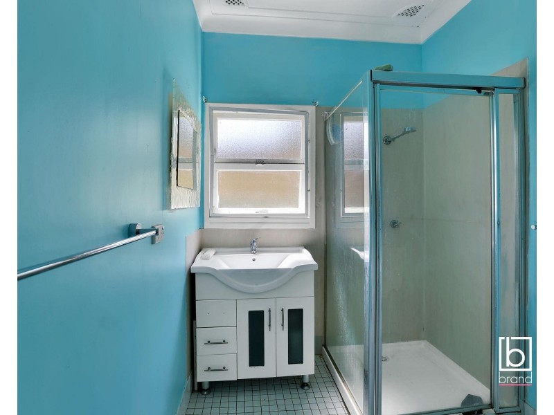 4 Sunrise Avenue, Budgewoi NSW 2262