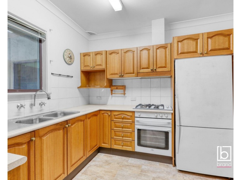14 Bundilla Parade, Berkeley Vale NSW 2261