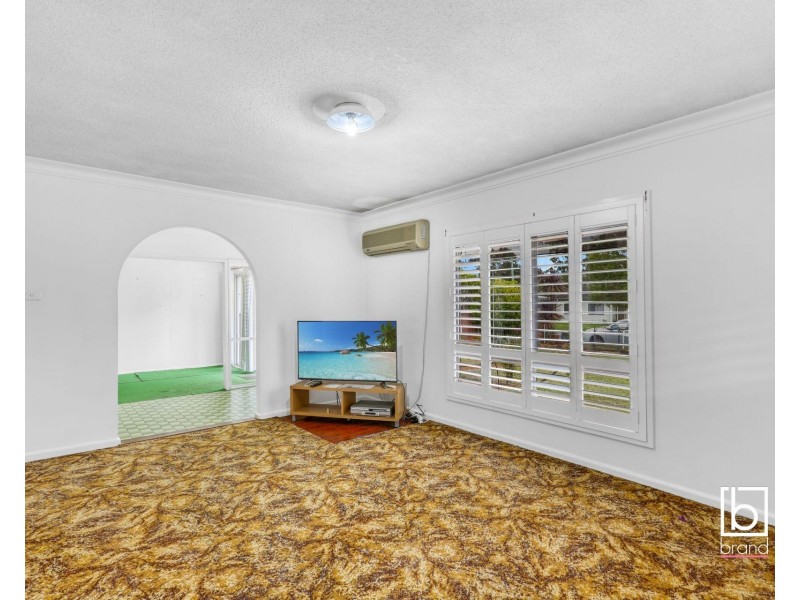14 Bundilla Parade, Berkeley Vale NSW 2261