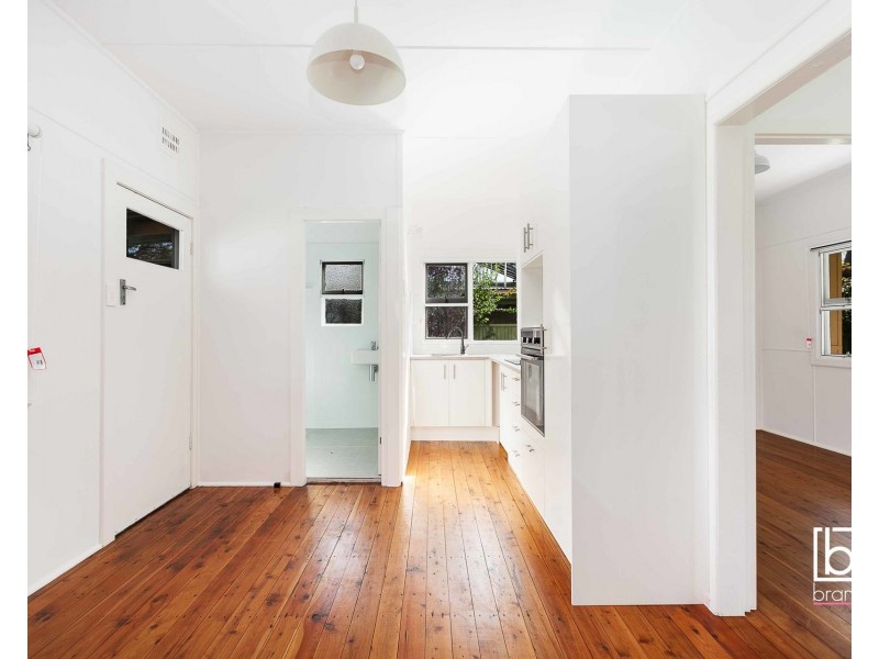 11 Wallis Avenue, Canton Beach NSW 2263