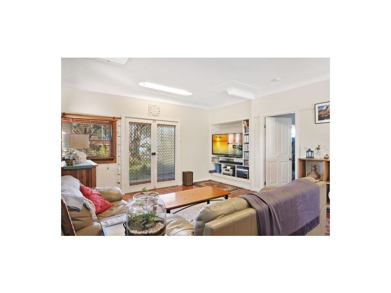 14 The Corso, Gorokan NSW 2263