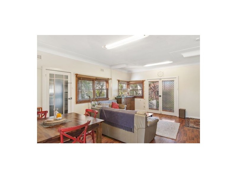 14 The Corso, Gorokan NSW 2263