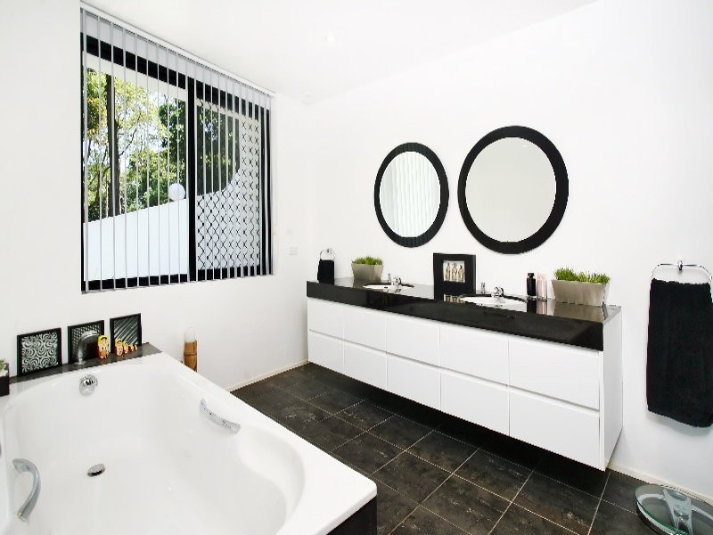 5/217 Oak Road, Matcham NSW 2250