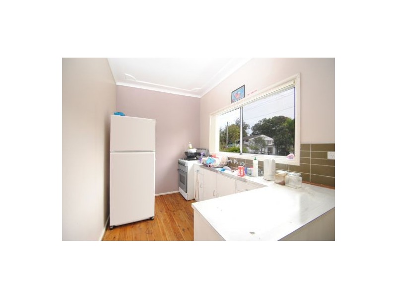 15 Howelston Road, Gorokan NSW 2263