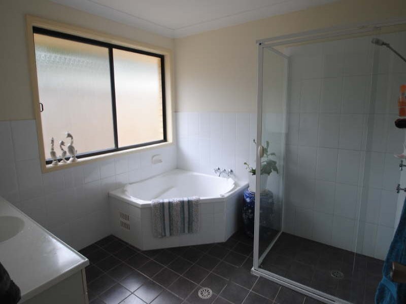 11 River Gum Grove, Hamlyn Terrace NSW 2259