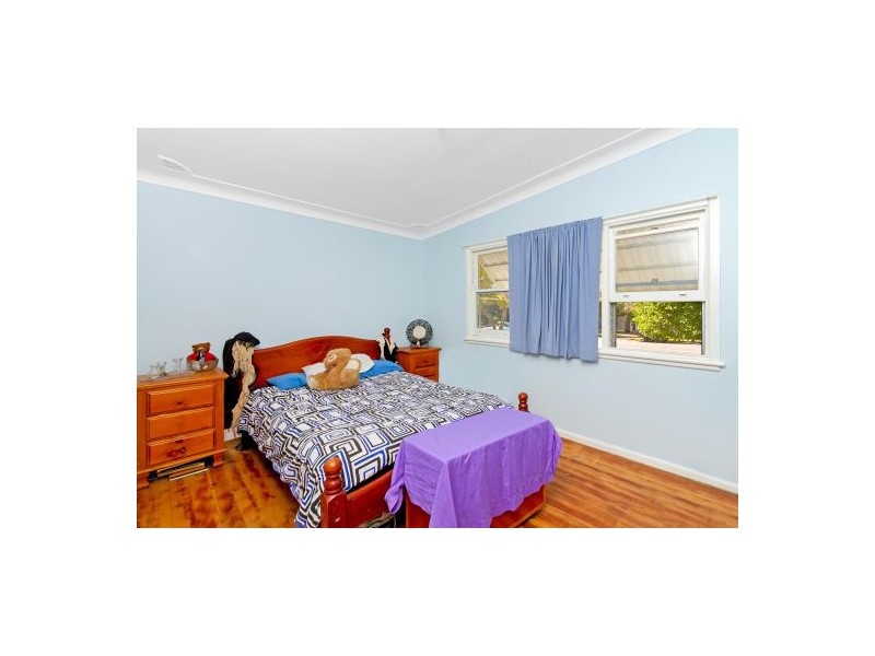 10 Glenavon Street, Toukley NSW 2263