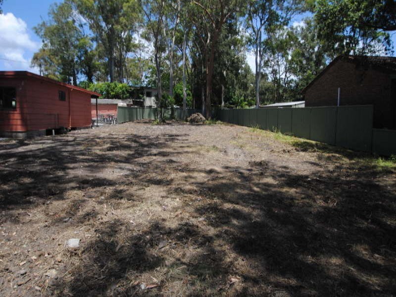 14 Lakeshore Avenue, Chain Valley Bay NSW 2259