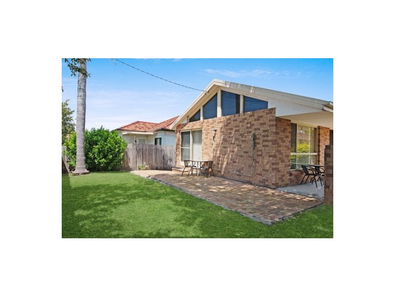 8 Canton Beach Road, Toukley NSW 2263