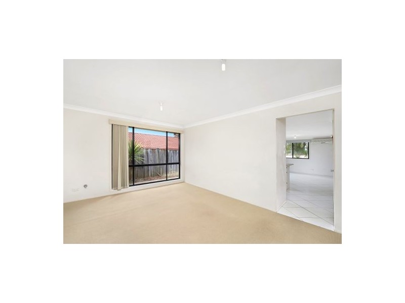 16 Nangar Street, Woongarrah NSW 2259