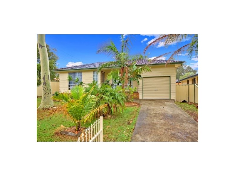 11 Minnamurra Road, Gorokan NSW 2263