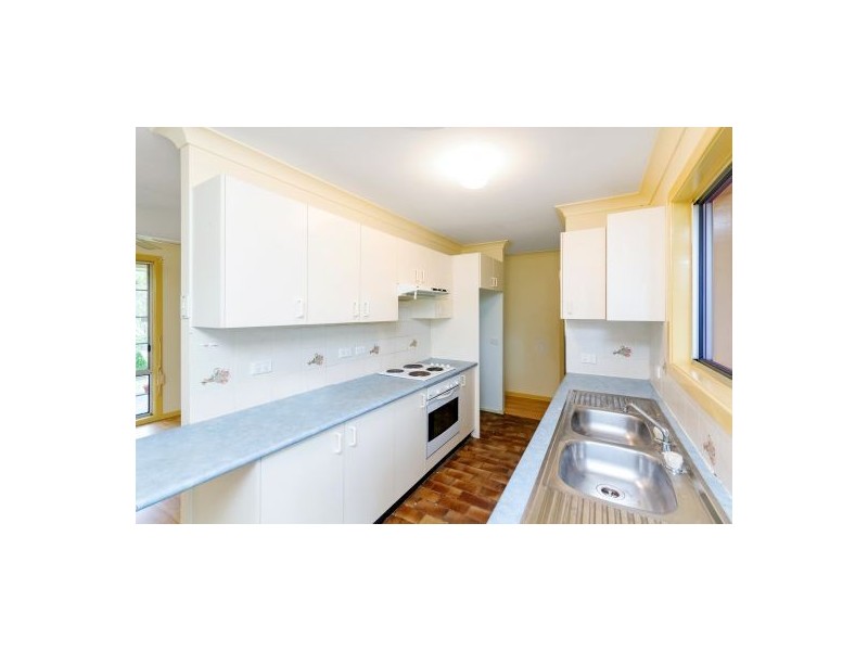 11 Minnamurra Road, Gorokan NSW 2263