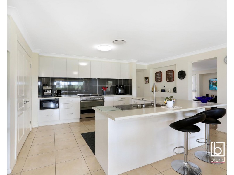 39 Piper Drive, Hamlyn Terrace NSW 2259