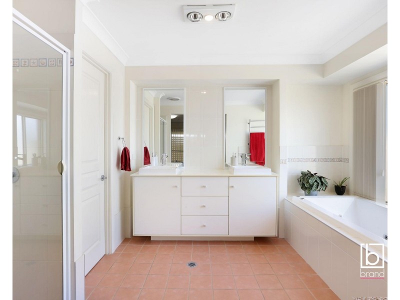 39 Piper Drive, Hamlyn Terrace NSW 2259