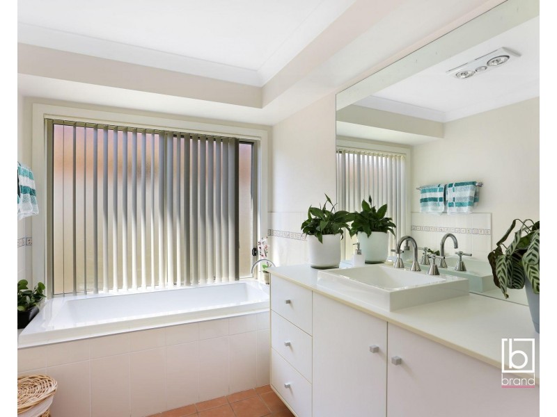 39 Piper Drive, Hamlyn Terrace NSW 2259