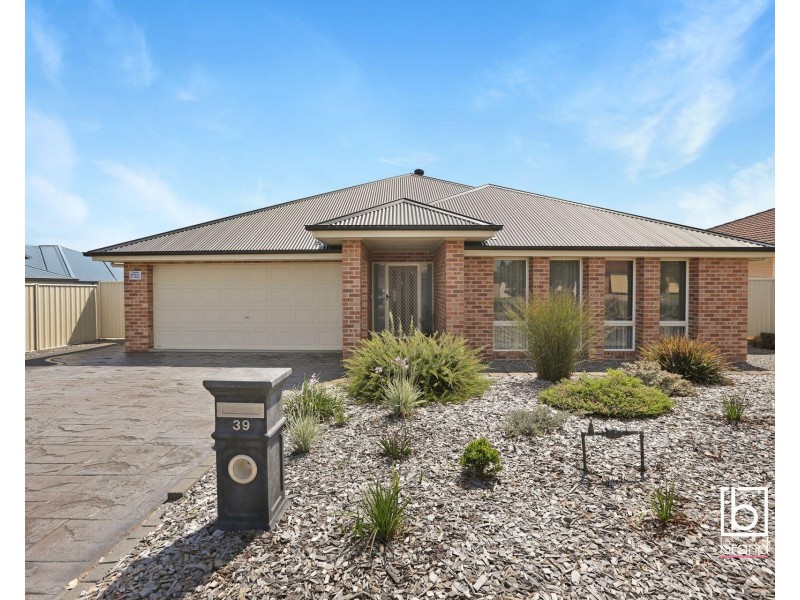 39 Piper Drive, Hamlyn Terrace NSW 2259