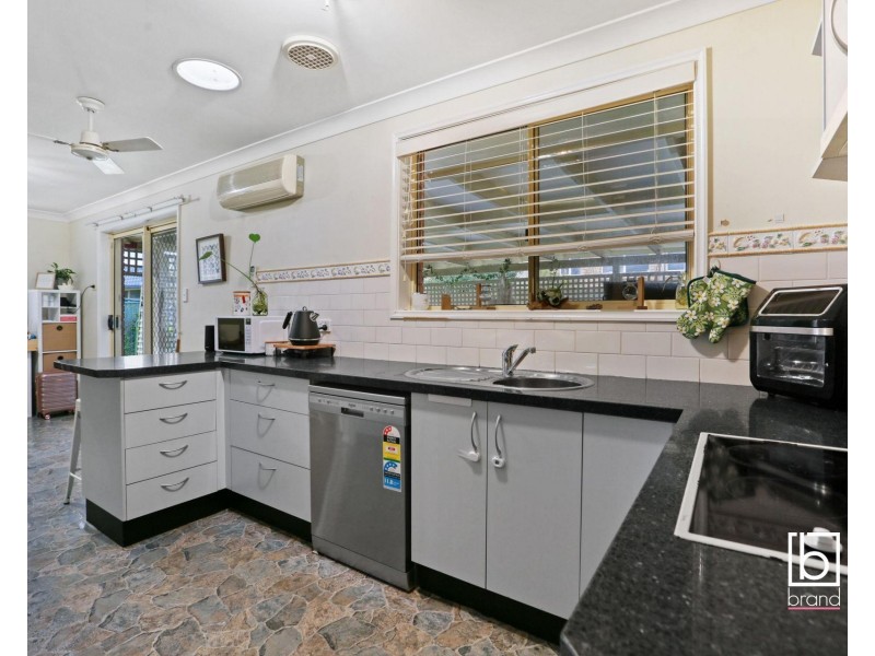 9 Gavin Way, Lake Haven NSW 2263