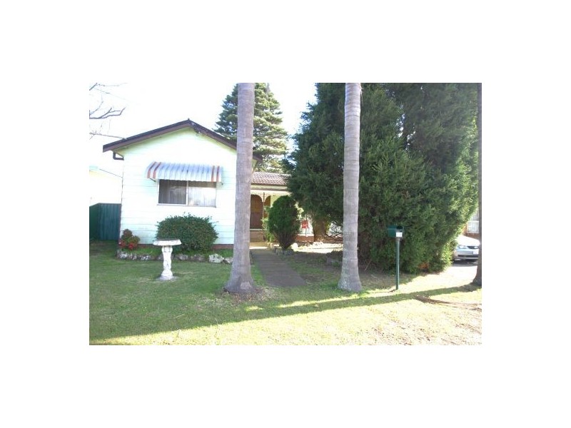 12 Glenavon Street, Toukley NSW 2263