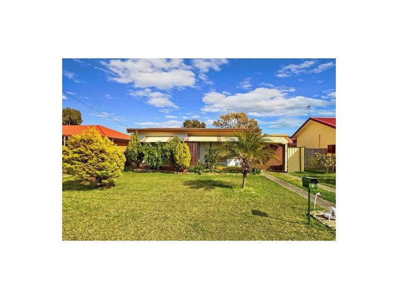 6 Anchor Avenue, Toukley NSW 2263