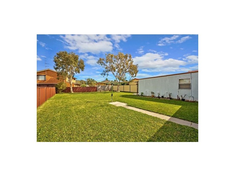 6 Anchor Avenue, Toukley NSW 2263
