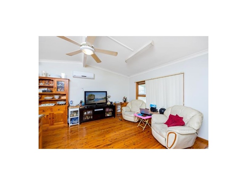 6 Anchor Avenue, Toukley NSW 2263