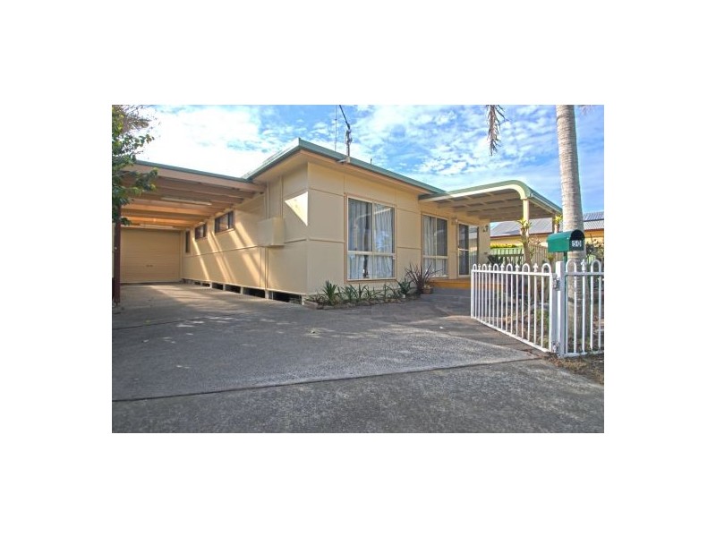 50 Moss Avenue, Toukley NSW 2263