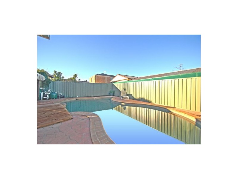 50 Moss Avenue, Toukley NSW 2263