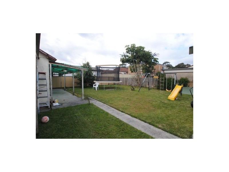 48 Moss Avenue, Toukley NSW 2263
