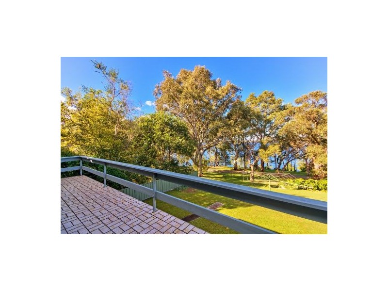 130 Buff Point Avenue, Buff Point NSW 2262