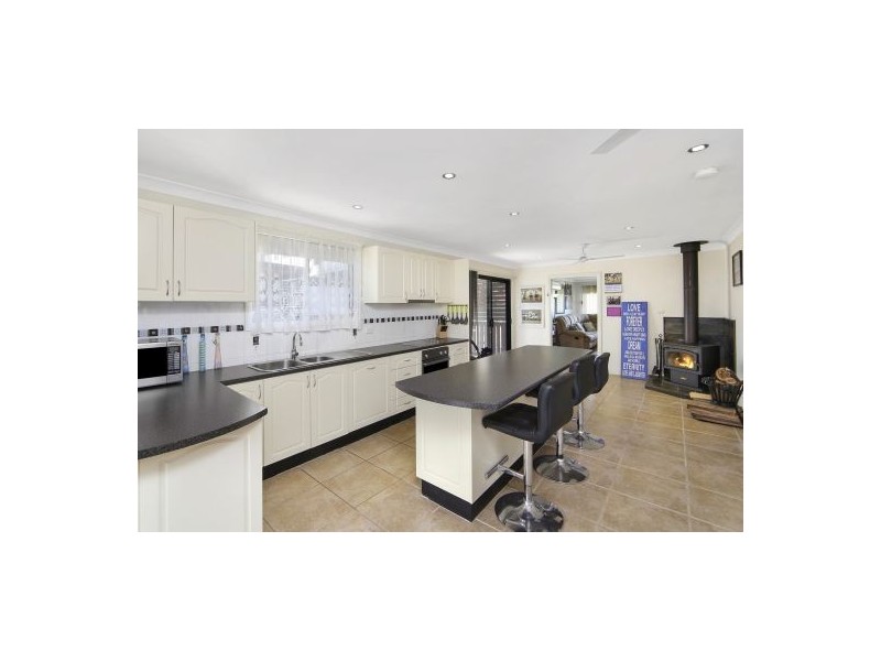 19 Alewa Ave, Budgewoi NSW 2262