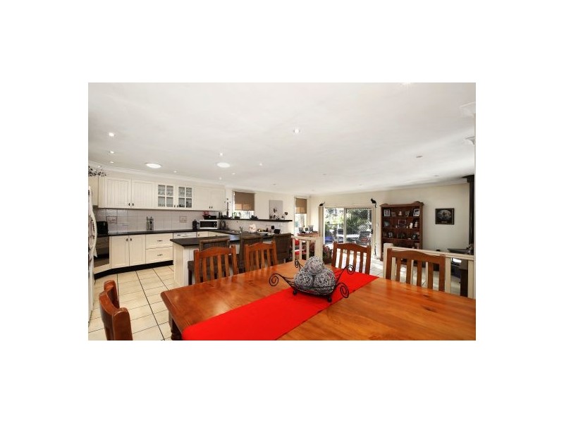 12 Ridgewood Drive, Woongarrah NSW 2259