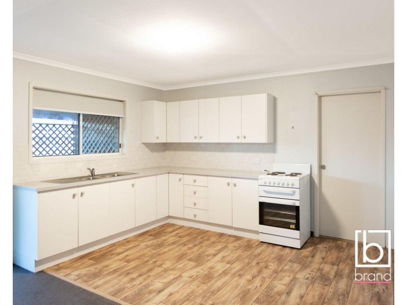 5a Holly Close, Lake Haven NSW 2263